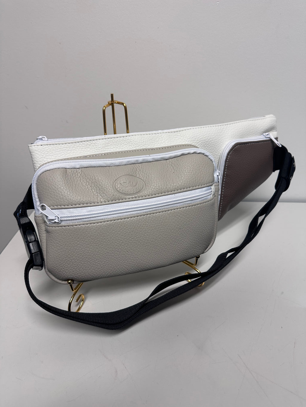 Faux Leather Waist Bag – Multi Pocket Everyday Hands Free Bag