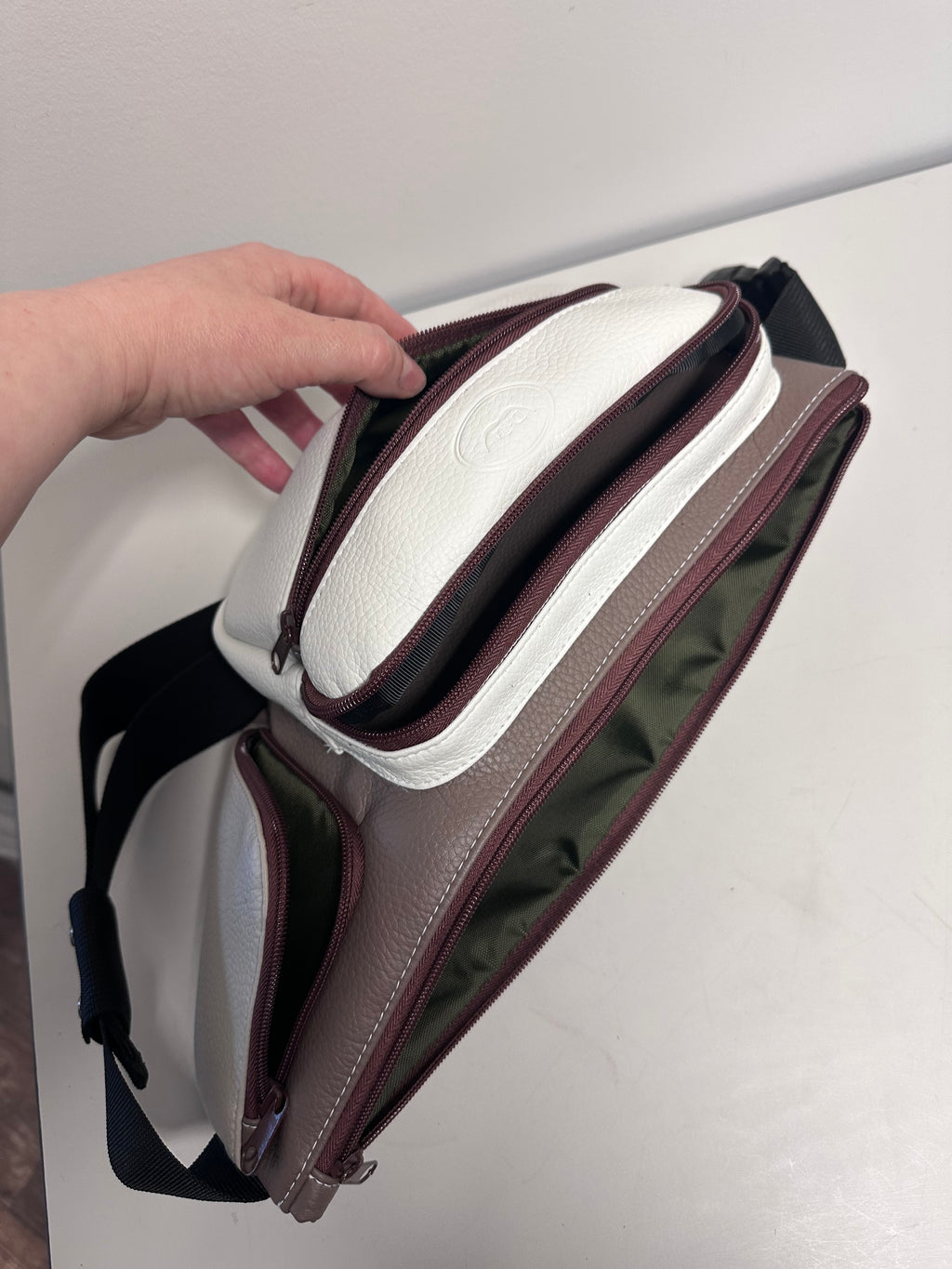 Faux Leather Waist Bag – Multi Pocket Everyday Hands Free Bag