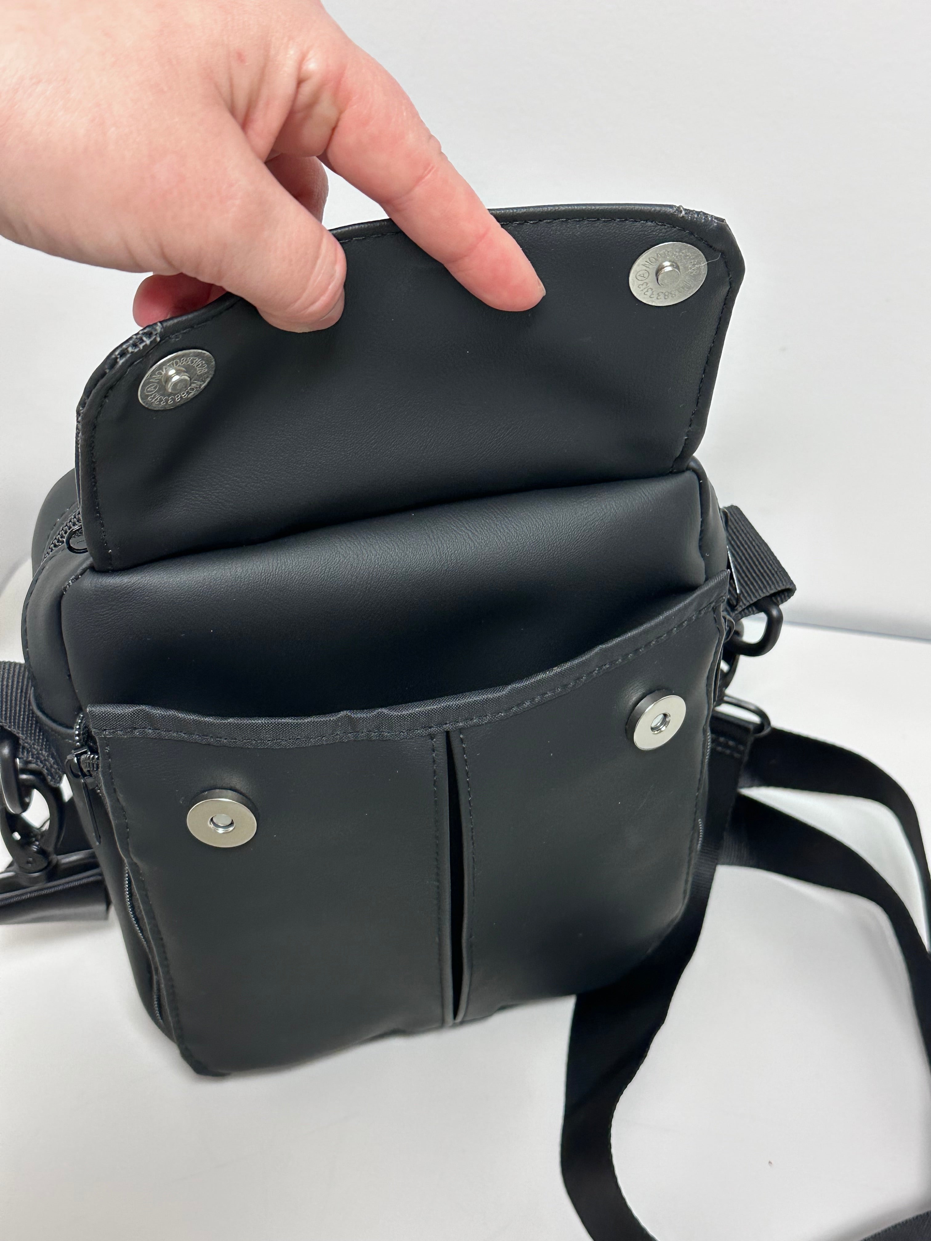 Men’s Carry All Crossbody Bag – Faux Leather
