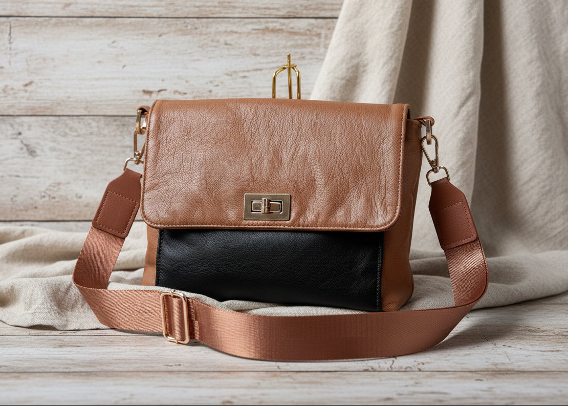 Real Leather Classic Flap Bag – Elegant Everyday Crossbody