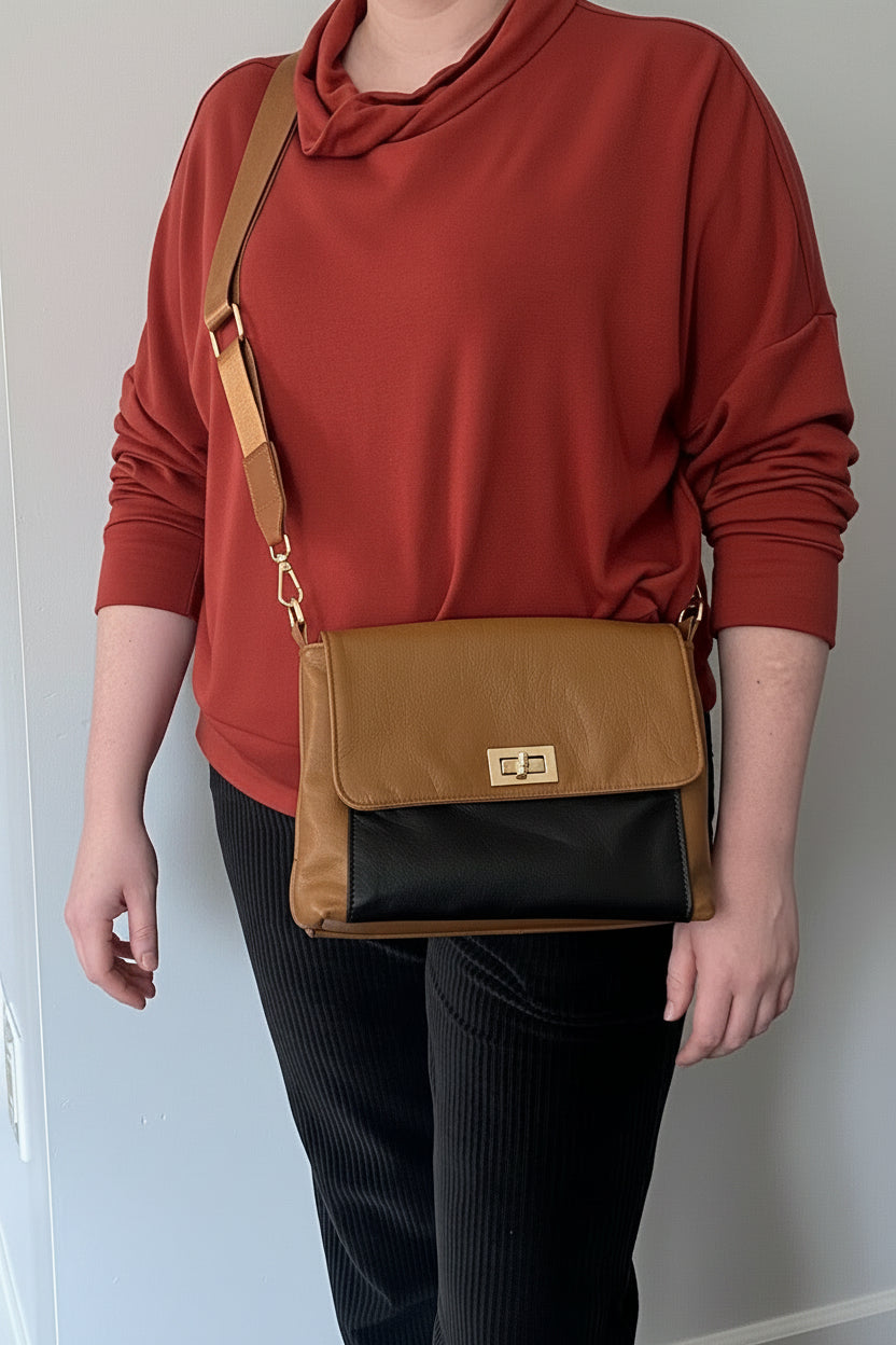 Real Leather Classic Flap Bag – Elegant Everyday Crossbody