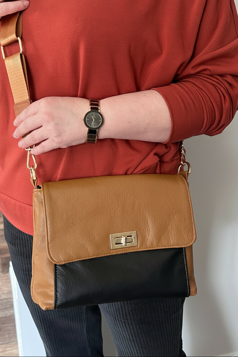 Real Leather Classic Flap Bag – Elegant Everyday Crossbody