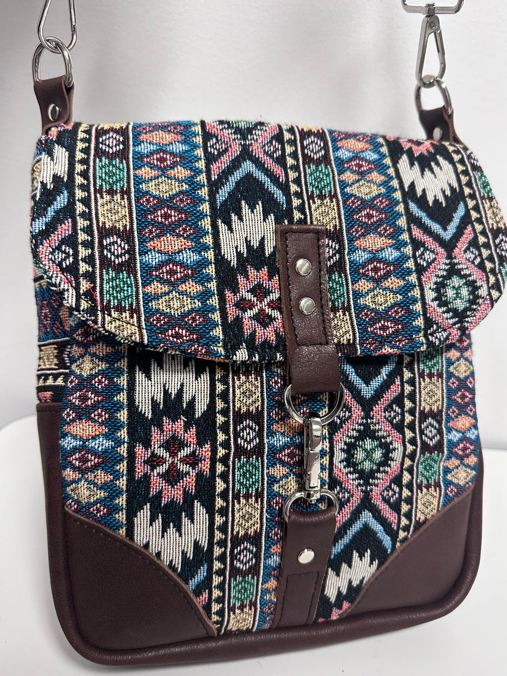 Boho Foldover Crossbody Bag – Tribal Tapestry & Leather