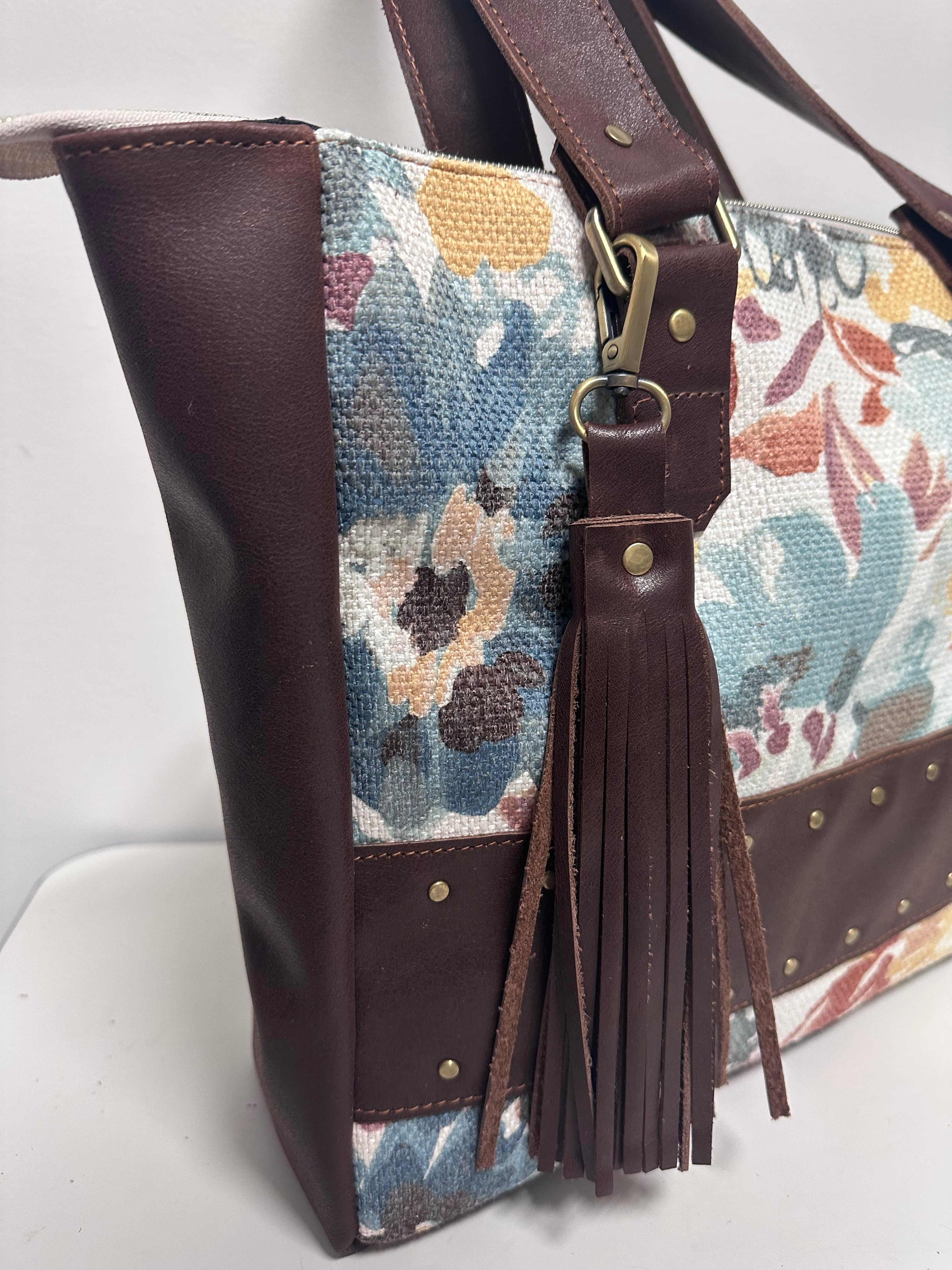 Floral Tapestry Tote Bag – Large Everyday Carryall