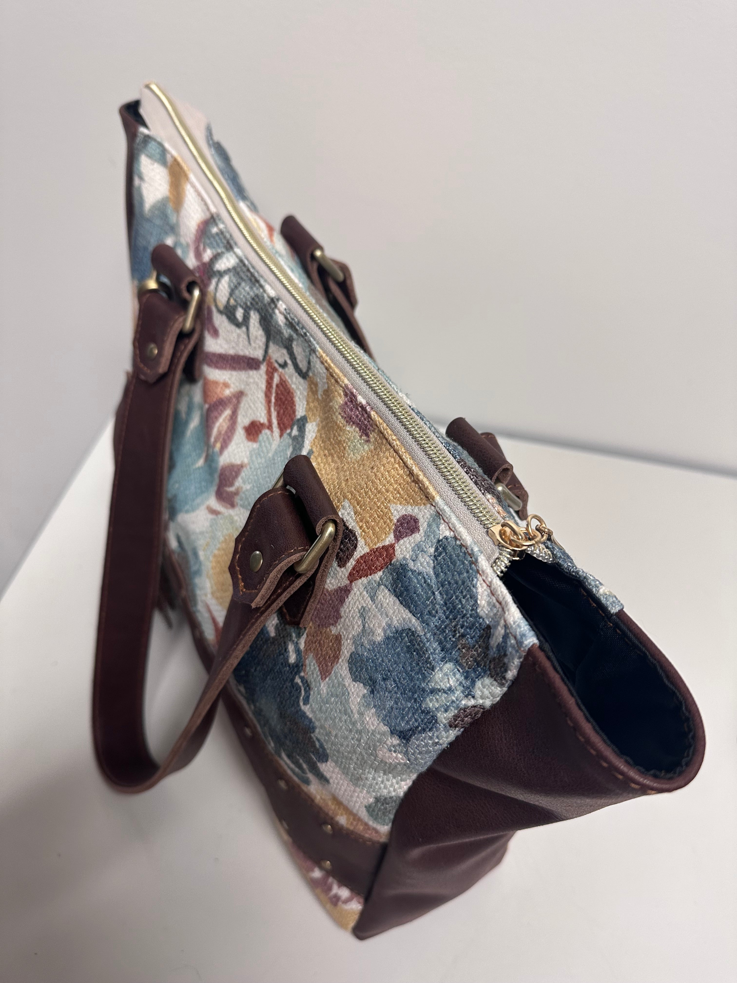 Floral Tapestry Tote Bag – Large Everyday Carryall