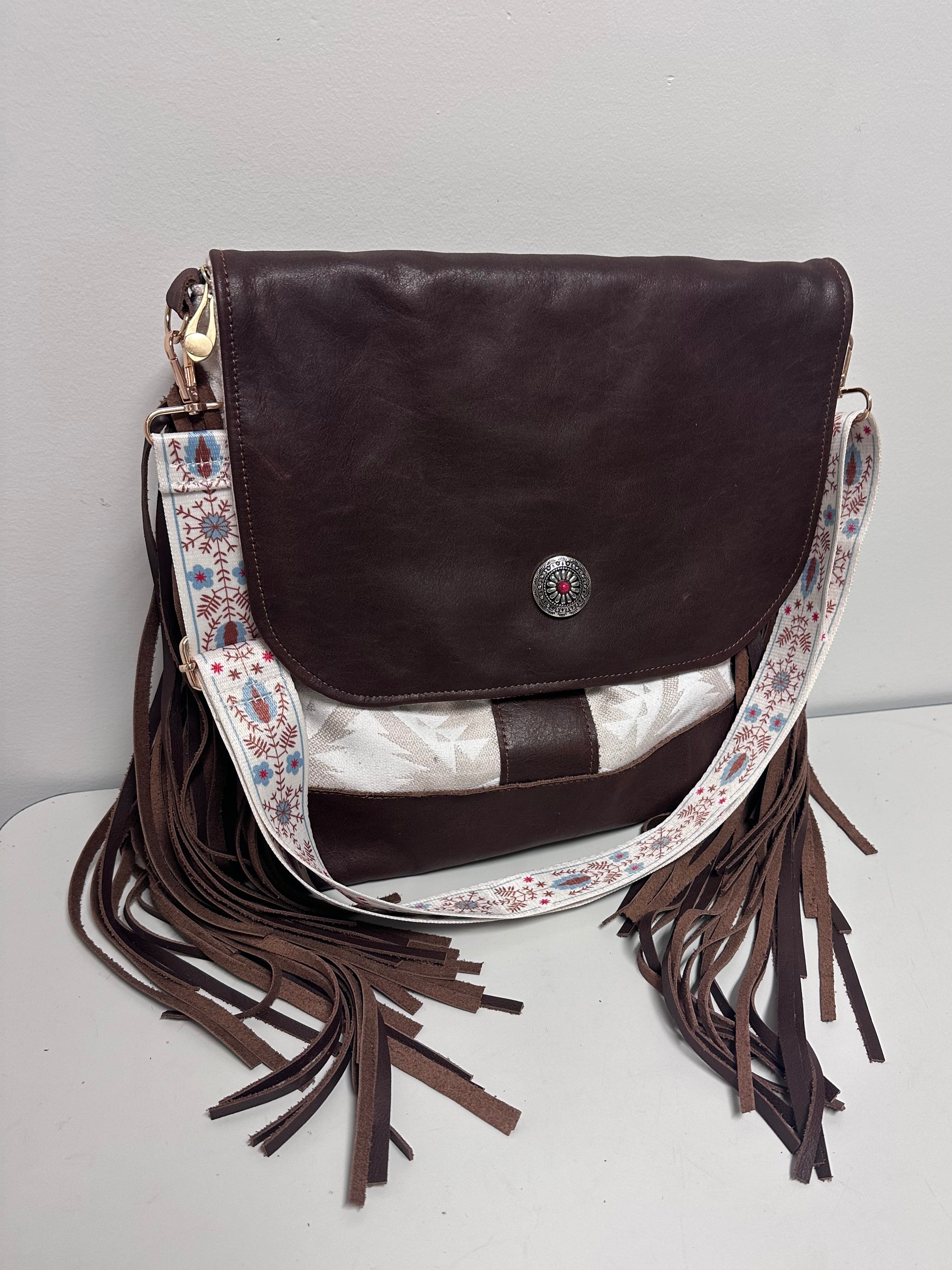 DaLi Prairie Fringe Crossbody Bag