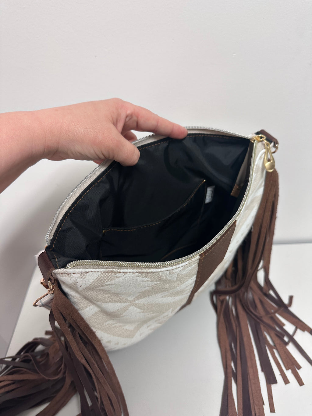 DaLi Prairie Fringe Crossbody Bag