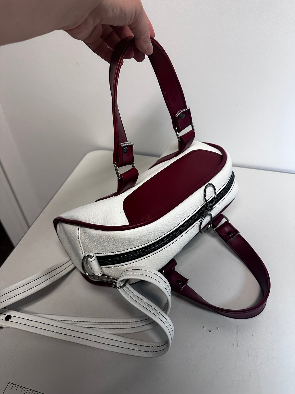 Bordeaux Retro Convertible Handbag - White & Burgundy