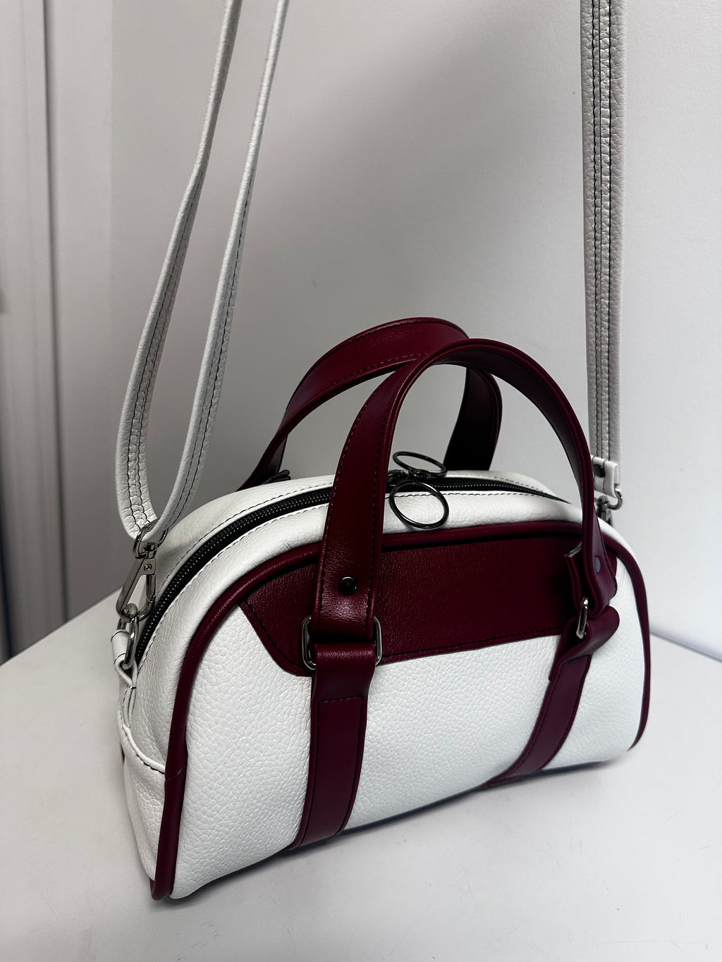 Bordeaux Retro Convertible Handbag - White & Burgundy