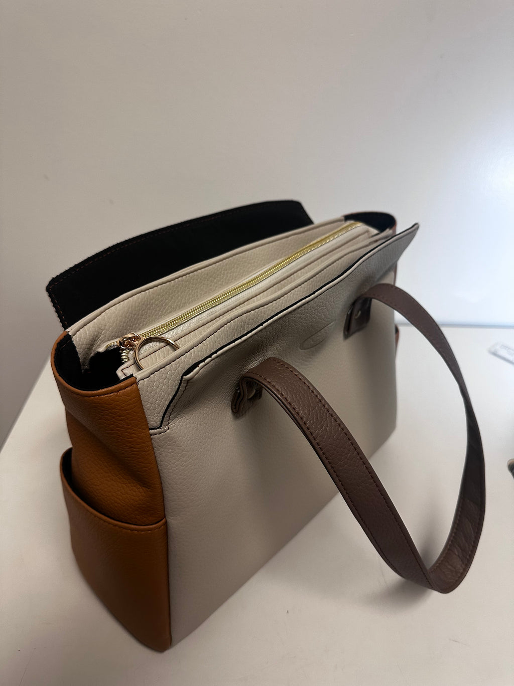 DaLi Classic Elegance Tote