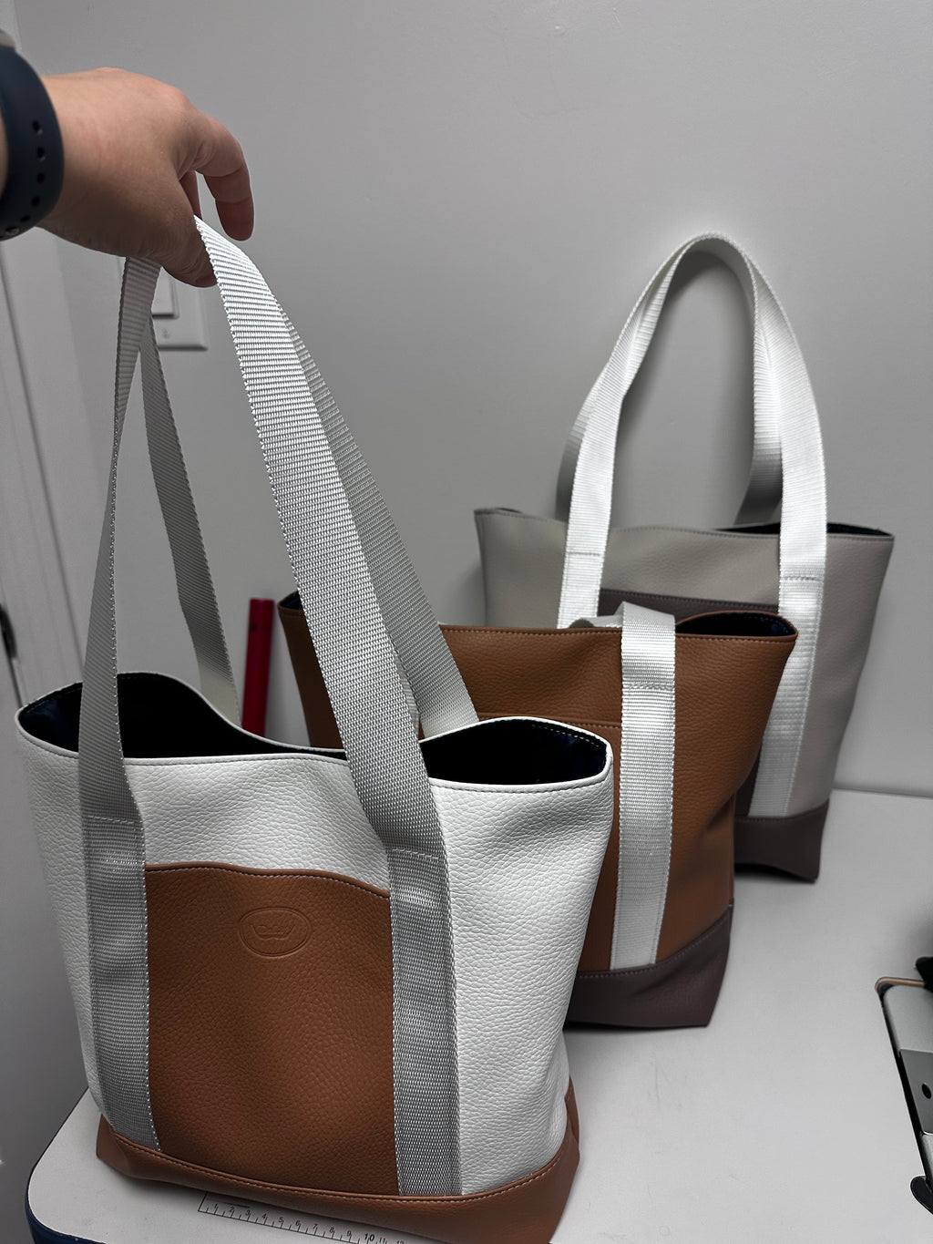 Everyday Tote – Simple, Stylish & Practical
