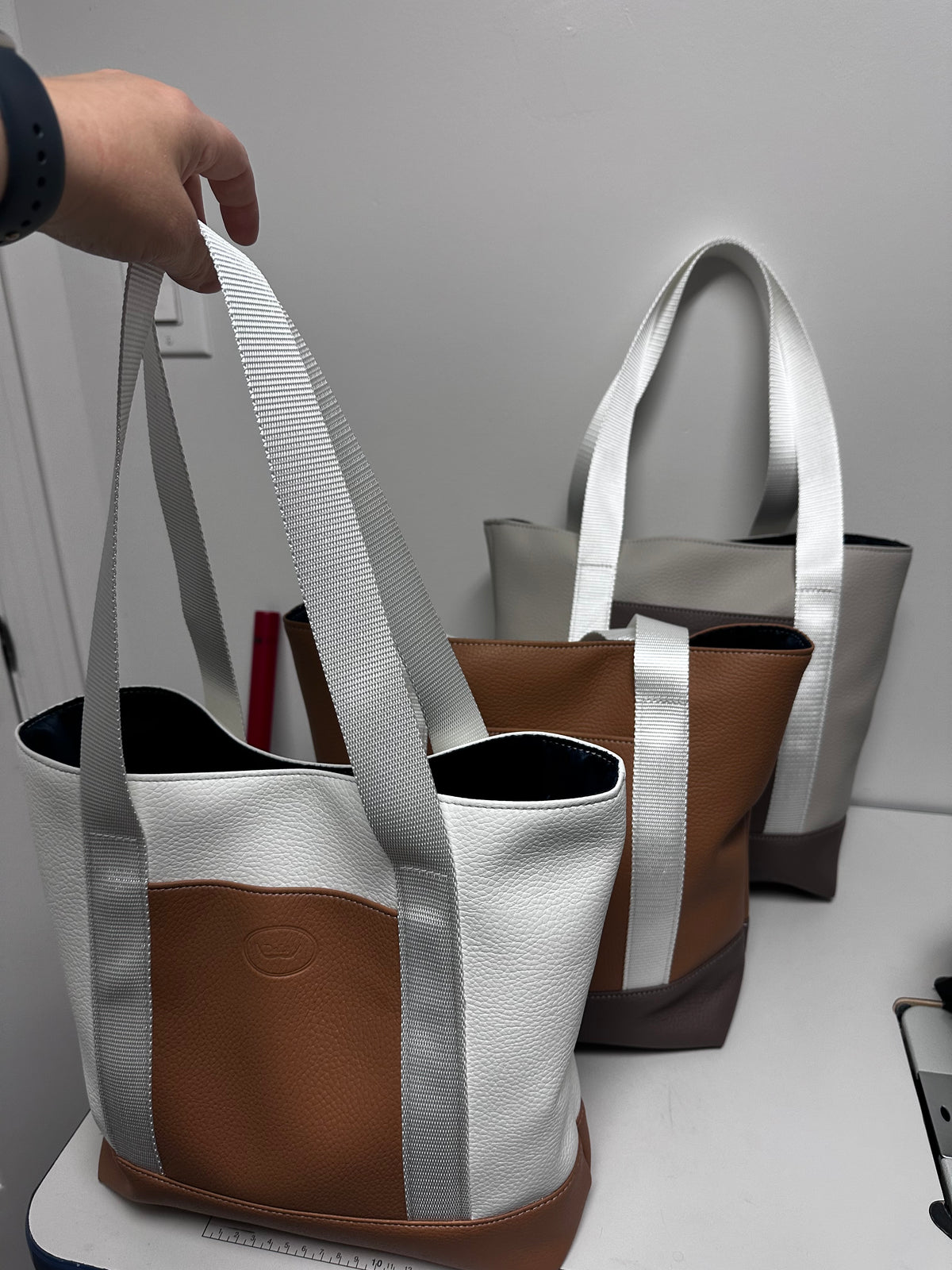 Everyday Tote – Simple, Stylish & Practical