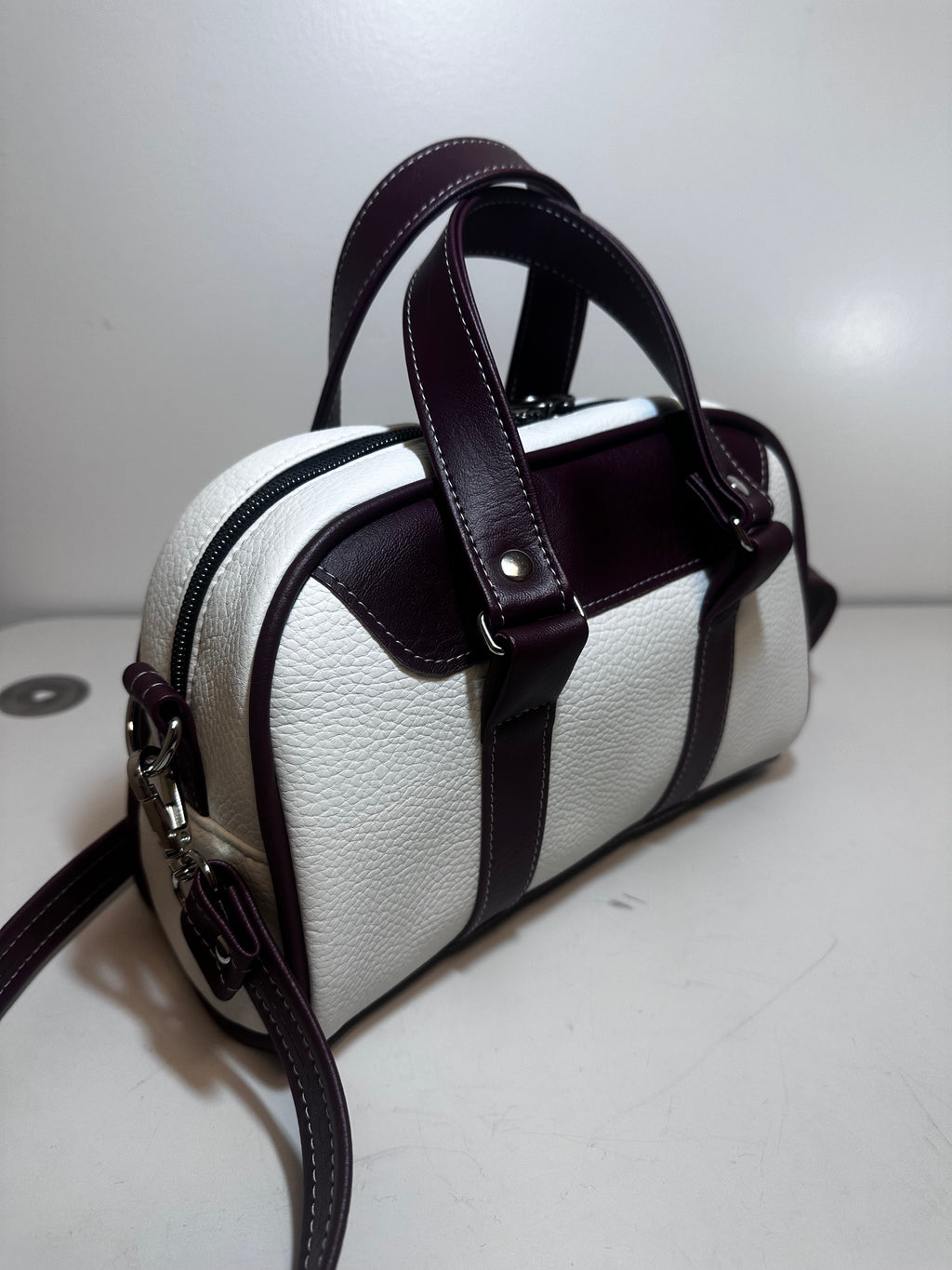 Bordeaux Retro Convertible Handbag - White & Burgundy
