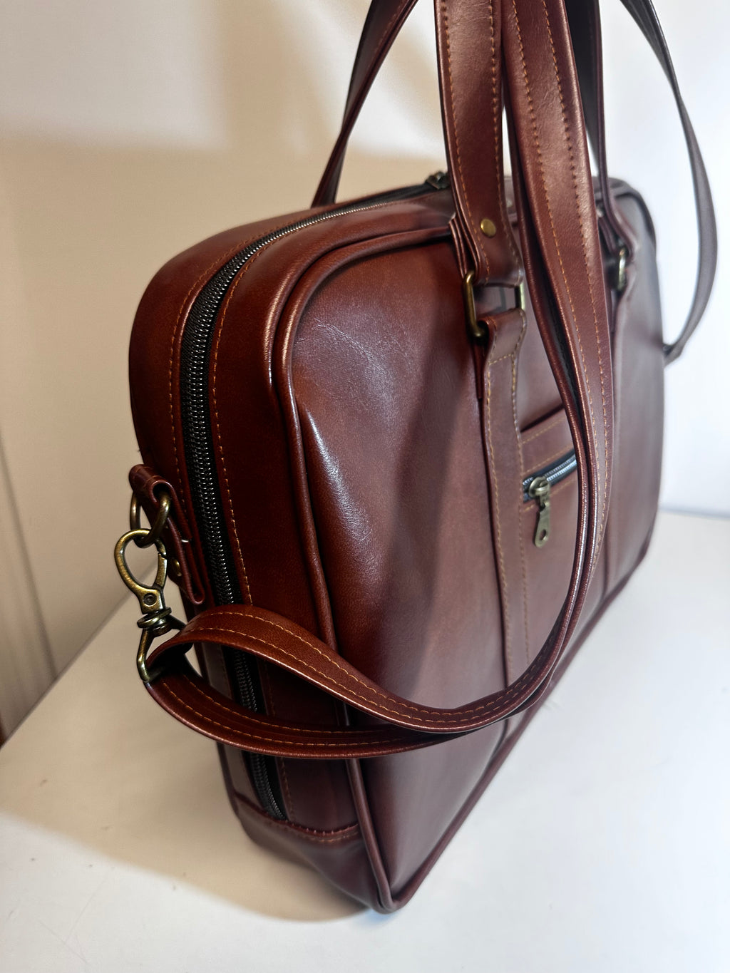 Executive Laptop Bag – Classic Brown Faux Leather