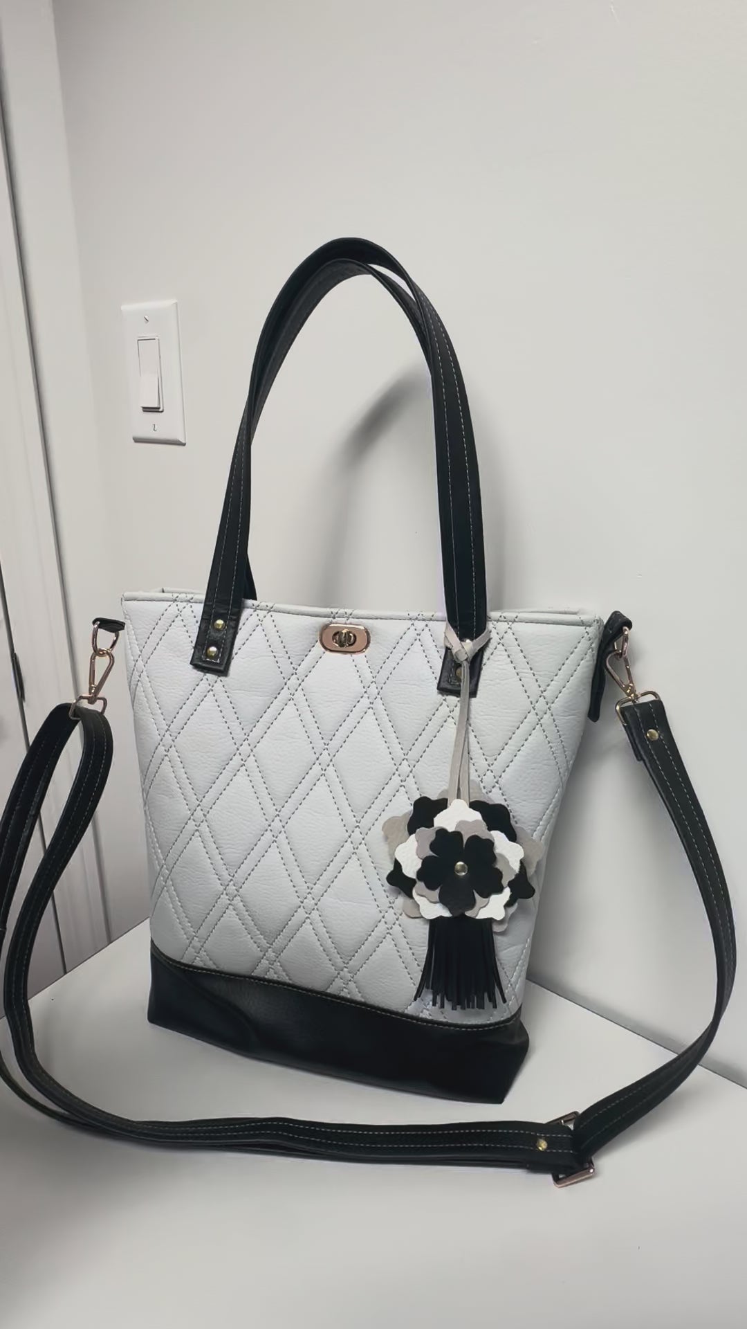 Elegant Quilted Faux Leather Tote Bag – Black & Ivory Crossbody Purse